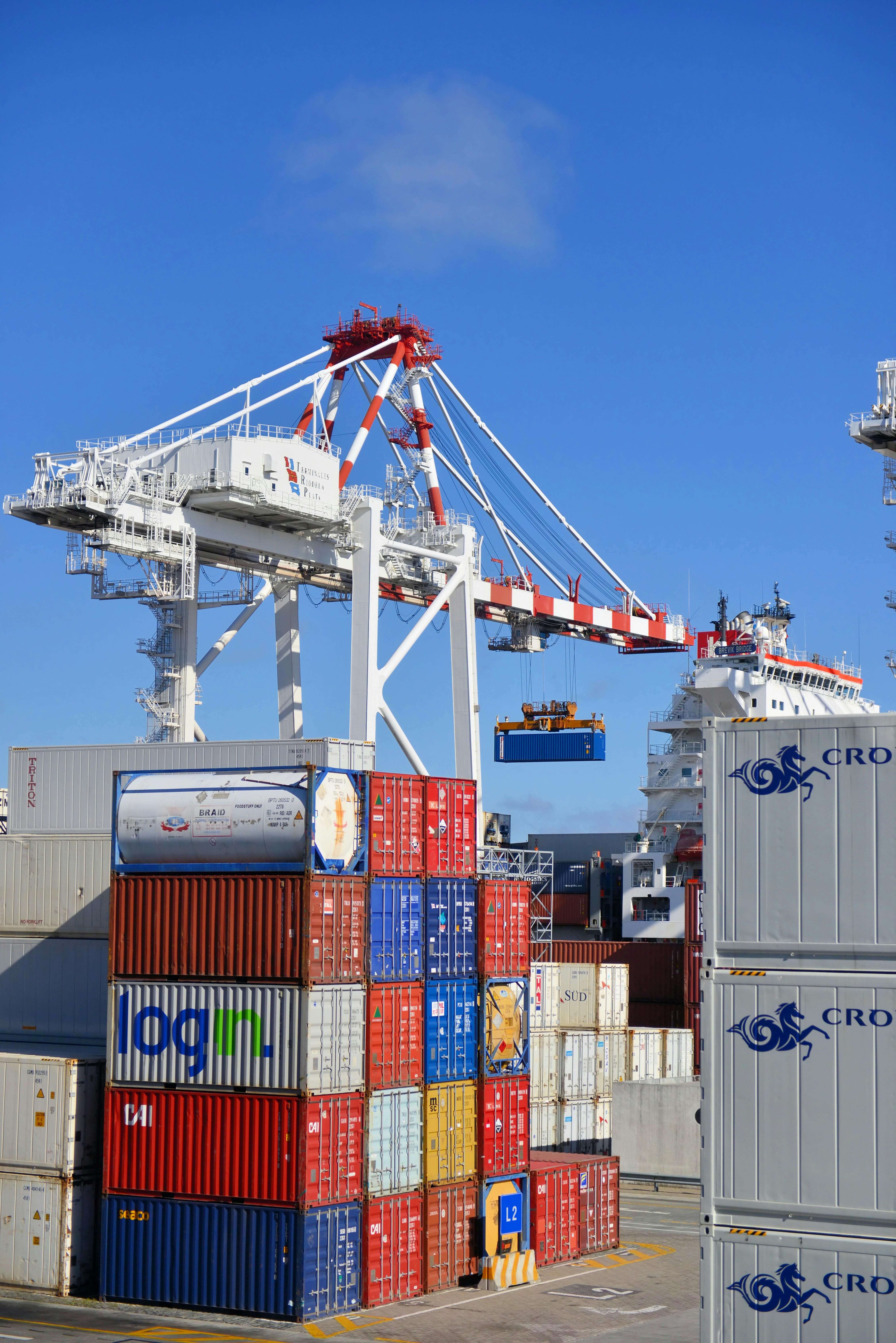 Logistics & Warehousing